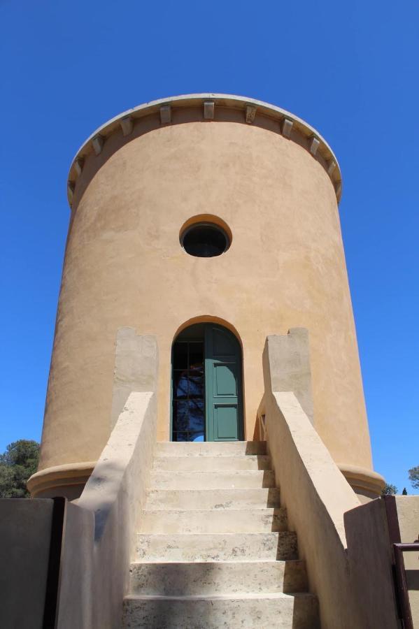 Castle Elvira-Tower & Masseria Trepuzzi Esterno foto